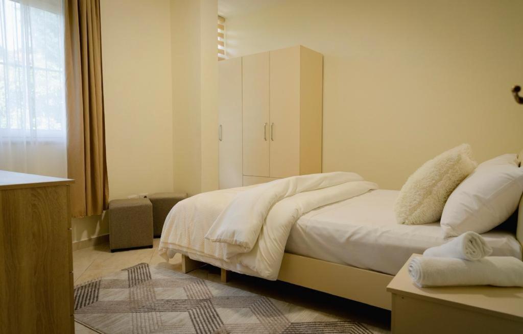 Villa Apartments S&F City Centre Tiran Dış mekan fotoğraf