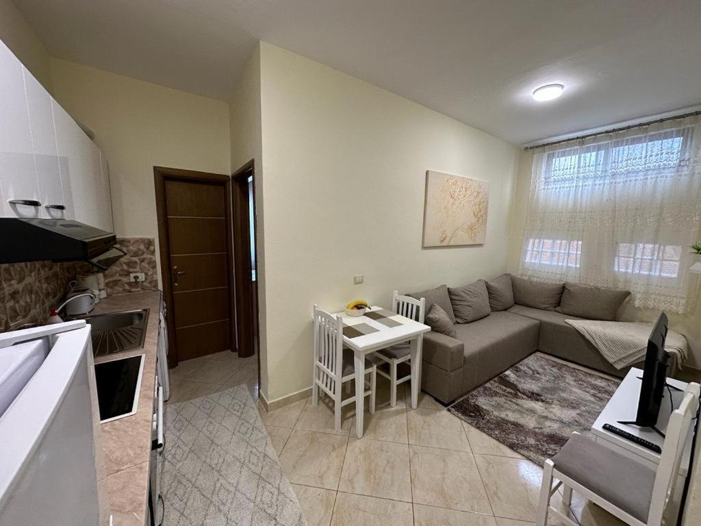 Villa Apartments S&F City Centre Tiran Dış mekan fotoğraf
